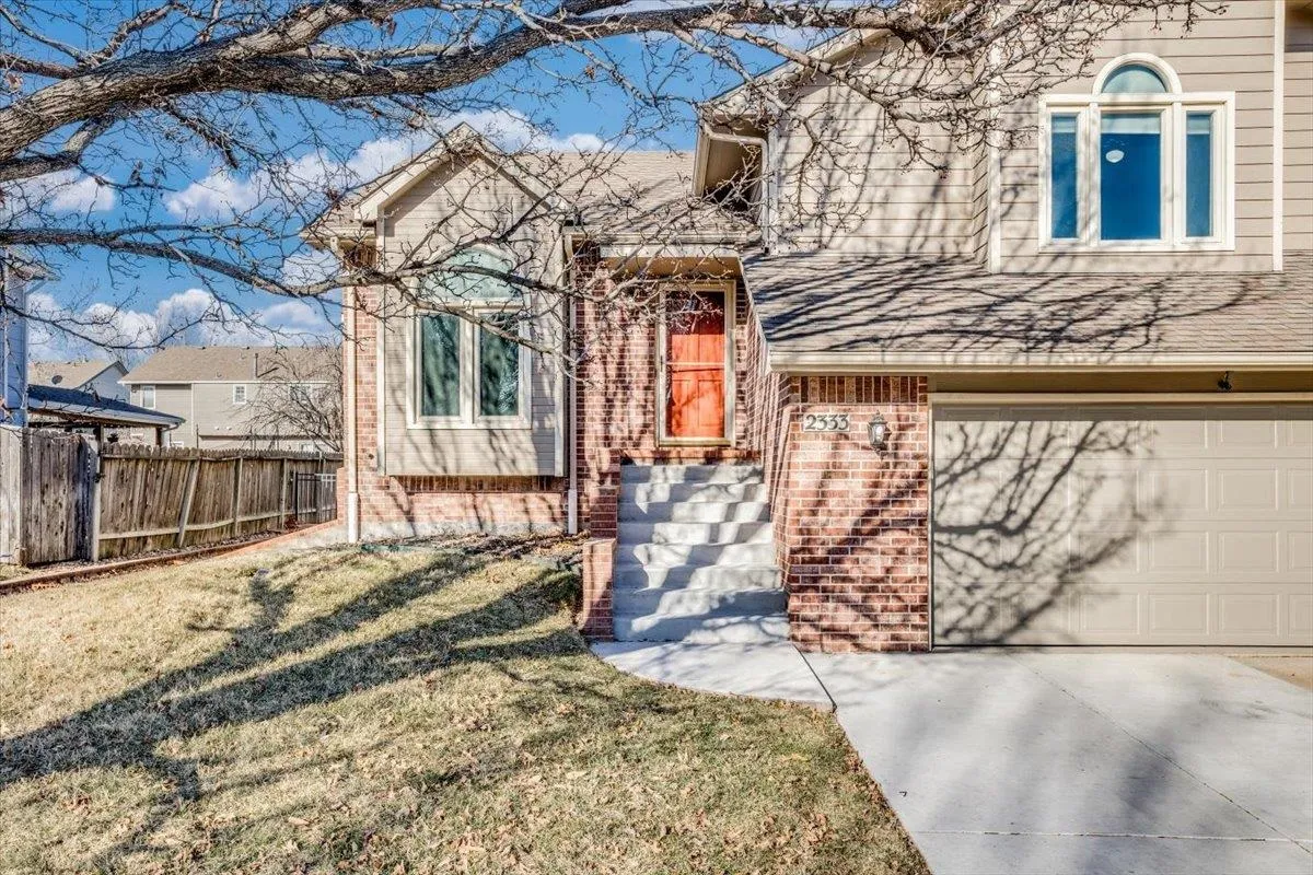 Derby, Kansas 67037, United States, 4 Bedrooms Bedrooms, ,3 BathroomsBathrooms,Residential,Pending,87272