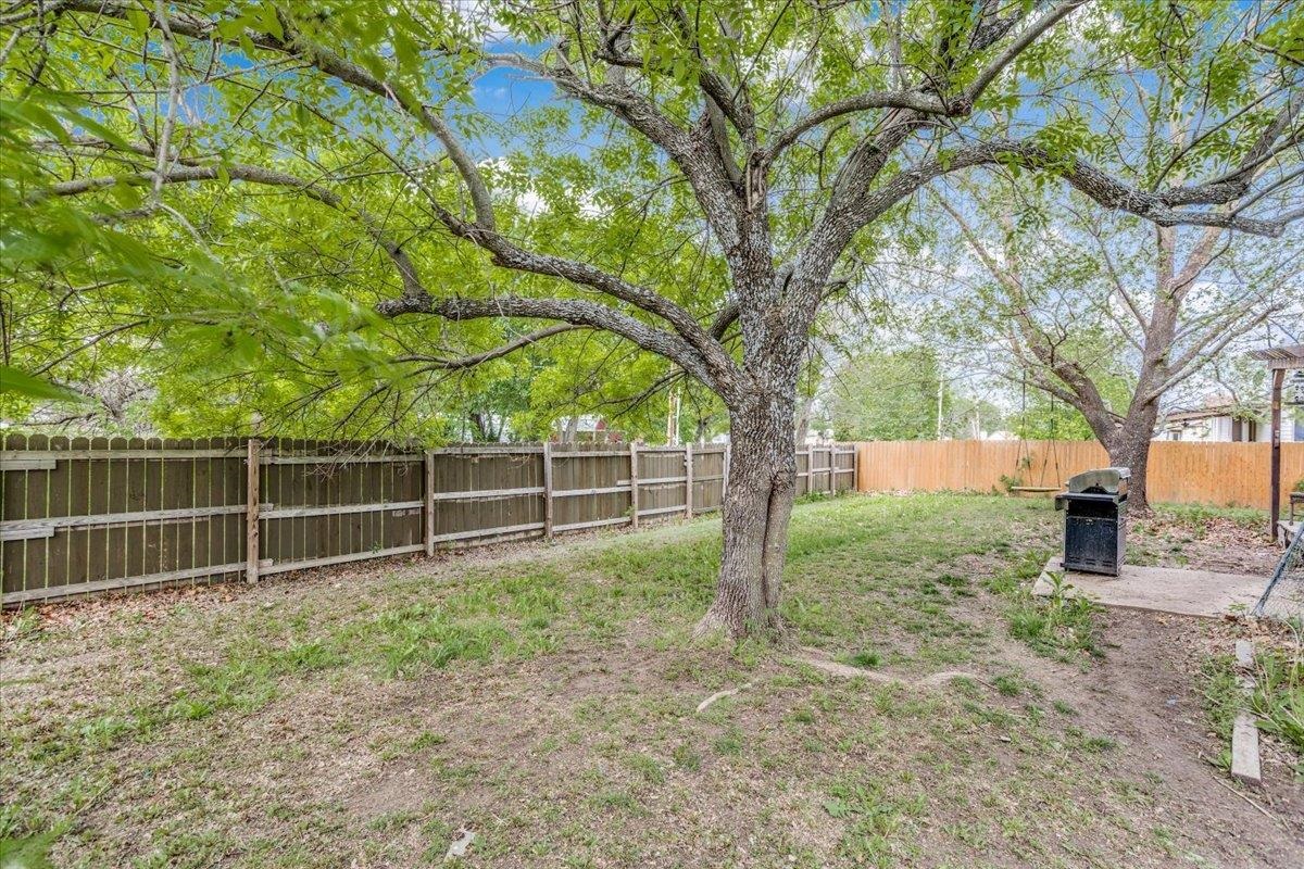 821 E 4th Cir, Douglass, Kansas image 33