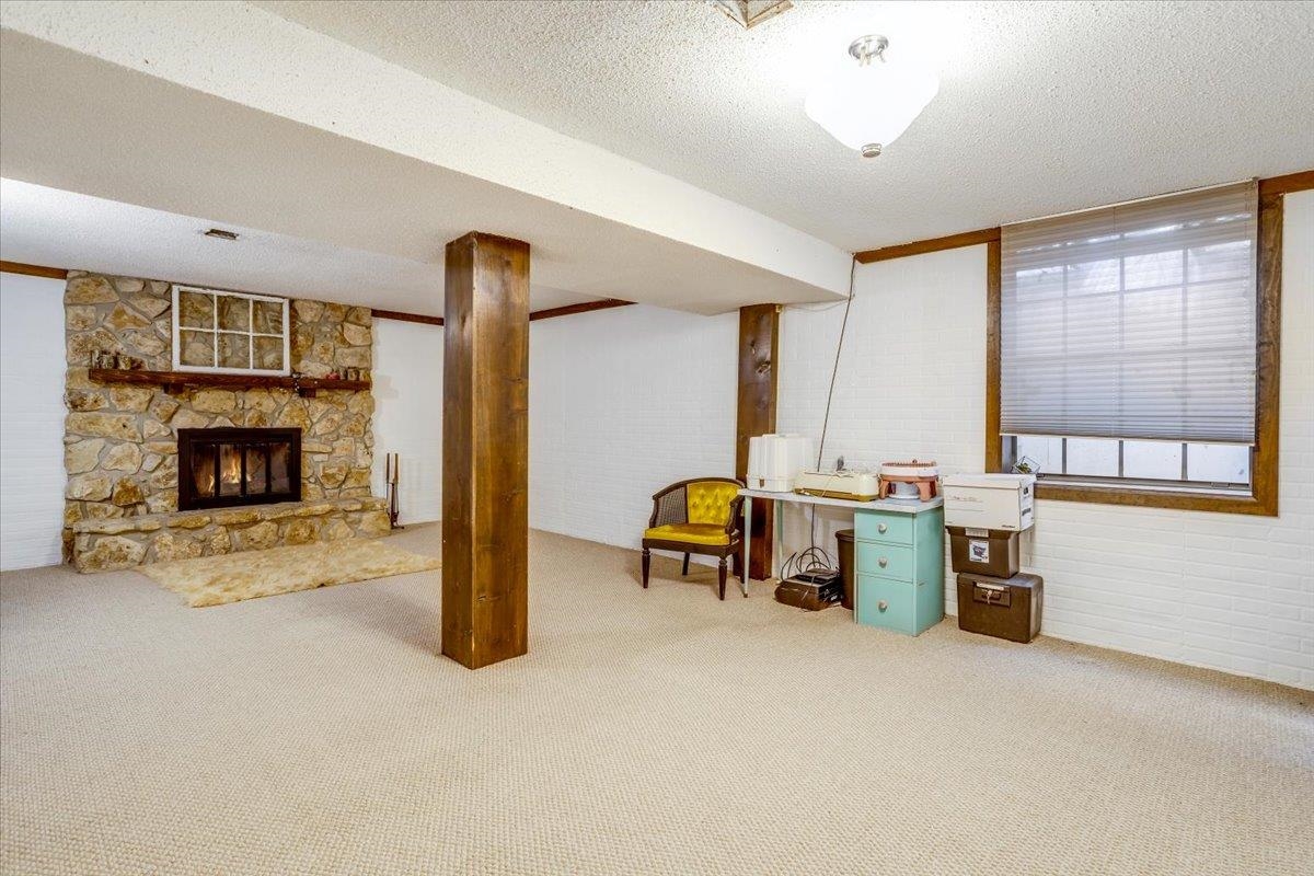 821 E 4th Cir, Douglass, Kansas image 27