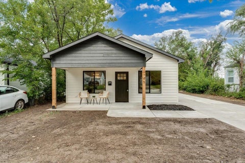 Homes For Sale - 1745 N Chautauqua Ave<br/> Wichita, KS 67214