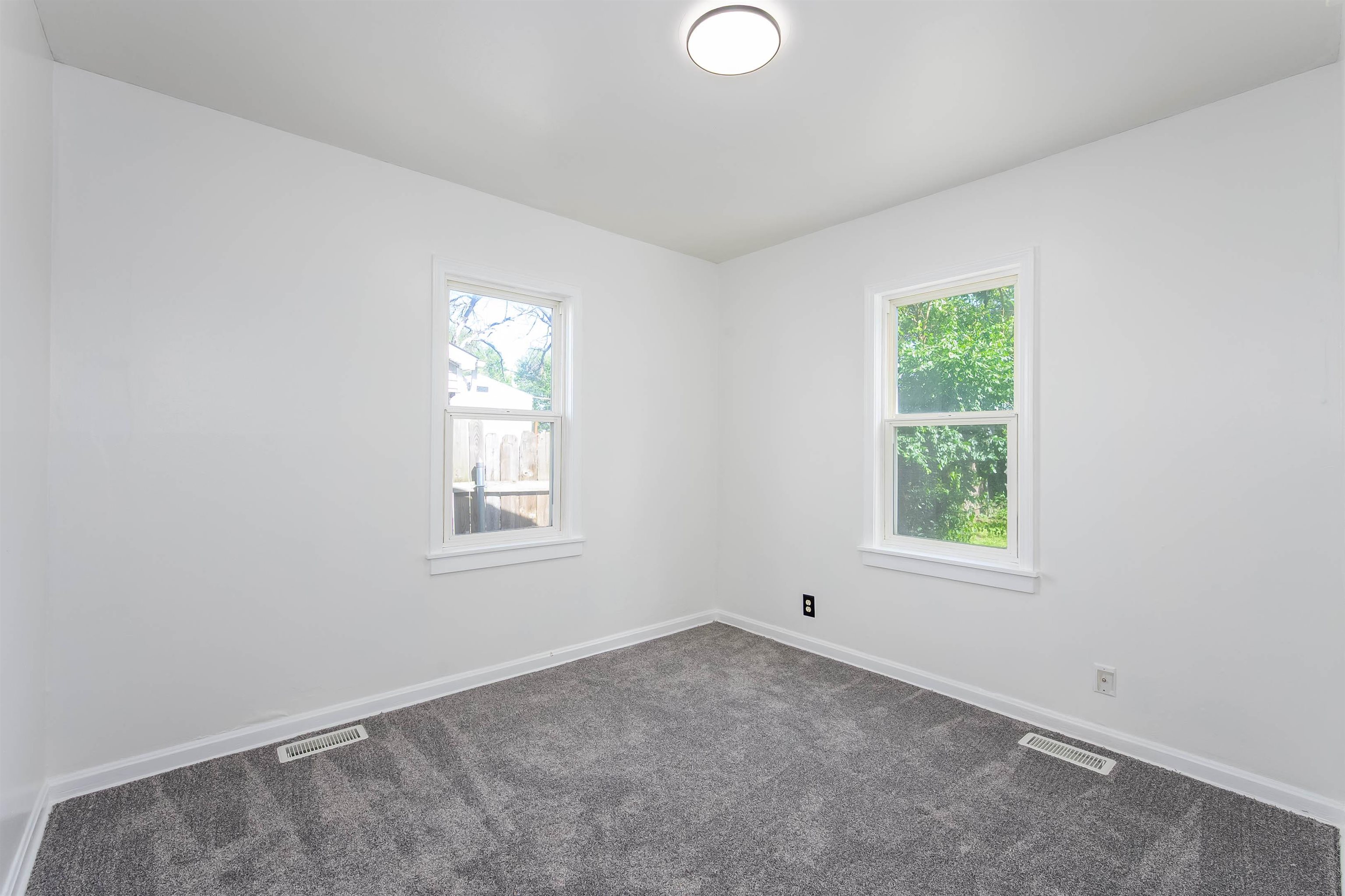 401 W Grover Ave, Wichita, Kansas image 23