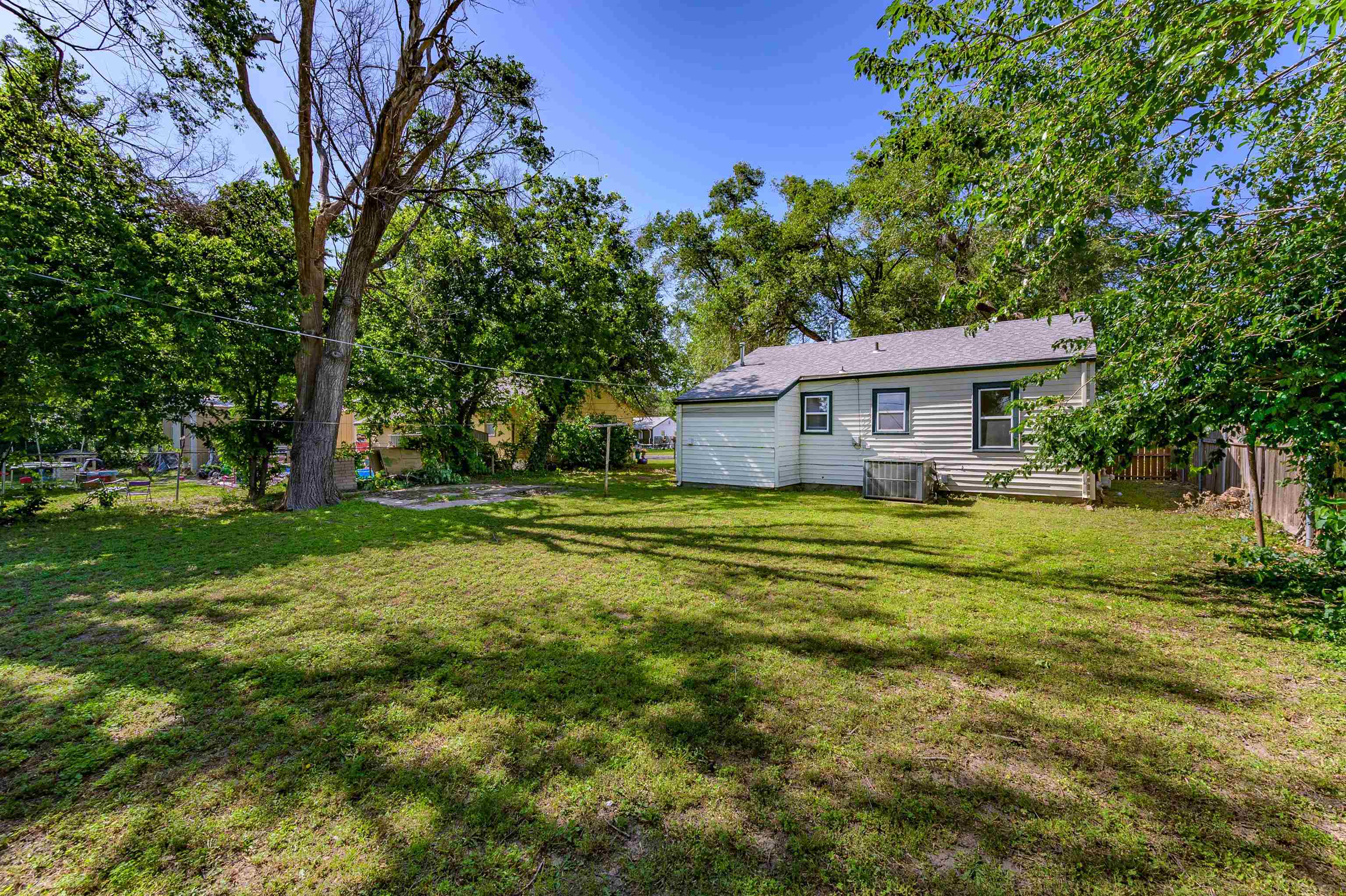 401 W Grover Ave, Wichita, Kansas image 25