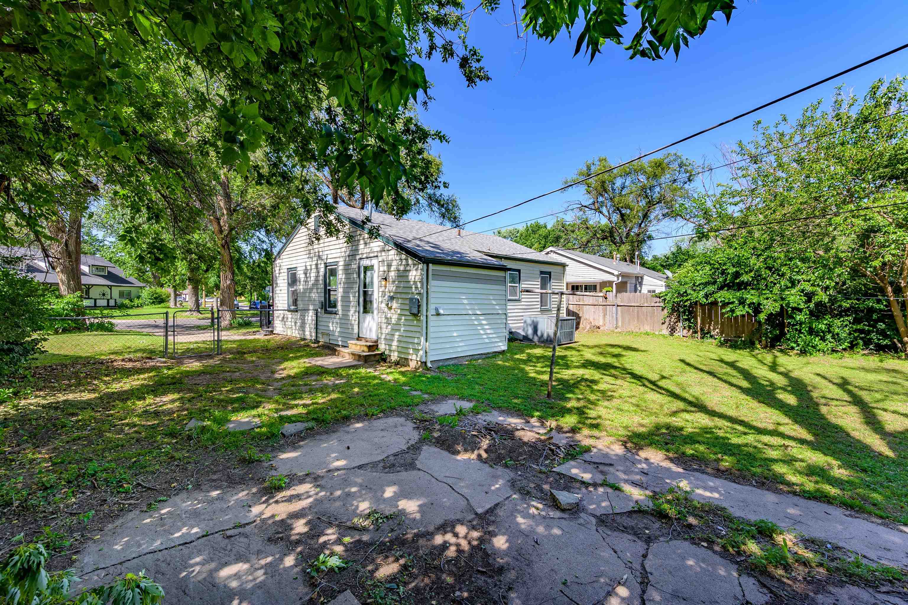 401 W Grover Ave, Wichita, Kansas image 29