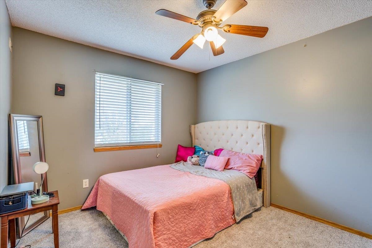 Derby, Kansas 67037, United States, 5 Bedrooms Bedrooms, ,3 BathroomsBathrooms,Residential,Pending,57696