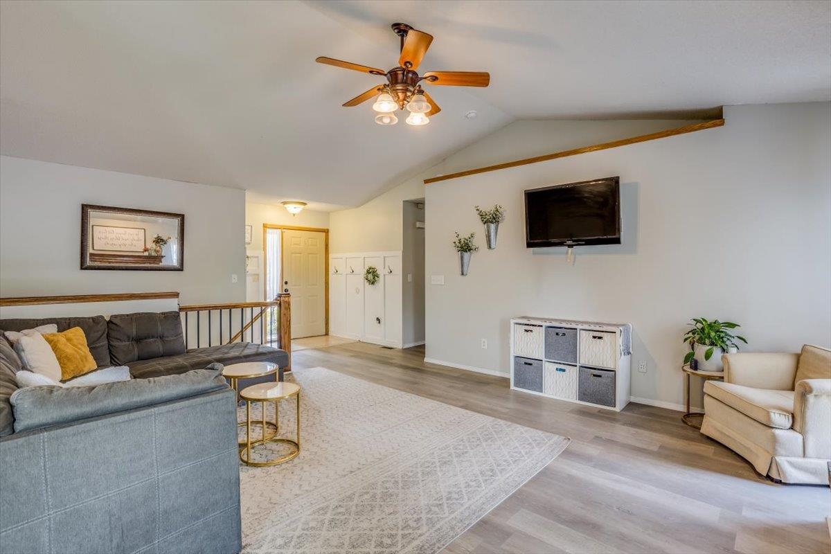 Derby, Kansas 67037, United States, 5 Bedrooms Bedrooms, ,3 BathroomsBathrooms,Residential,Pending,57696