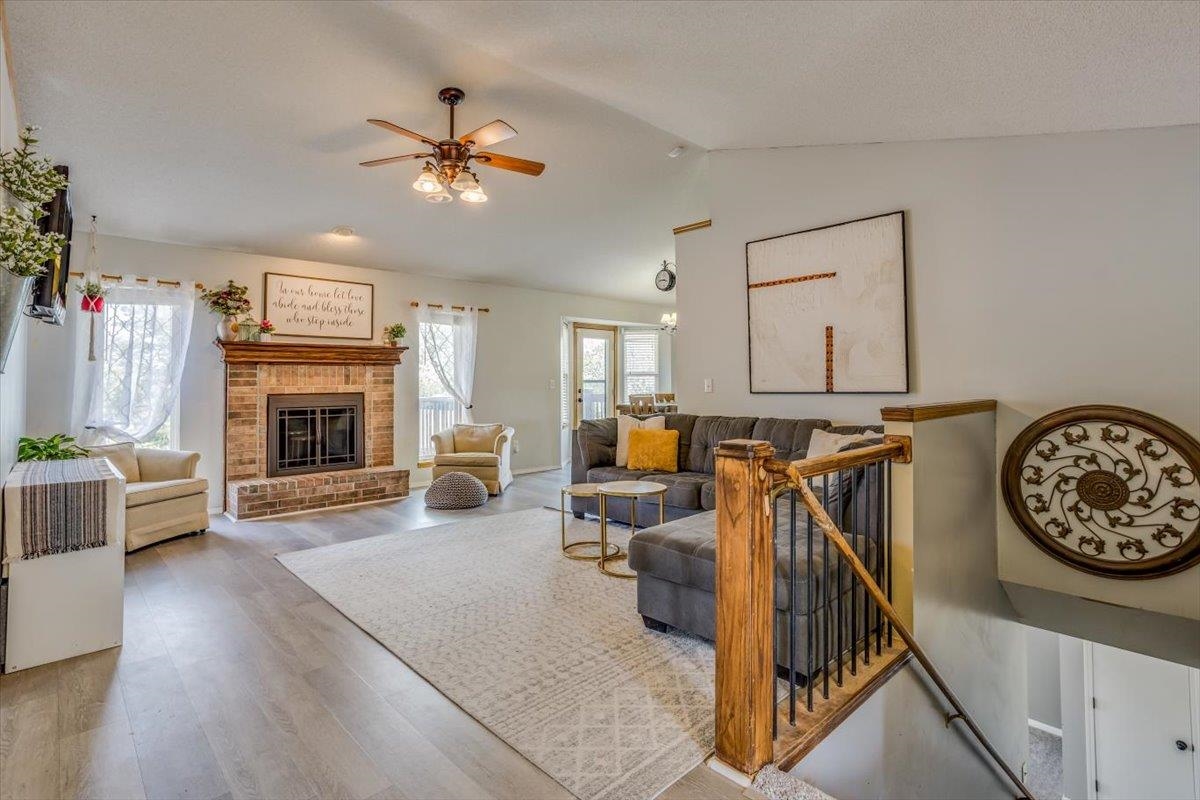 Derby, Kansas 67037, United States, 5 Bedrooms Bedrooms, ,3 BathroomsBathrooms,Residential,Pending,57696