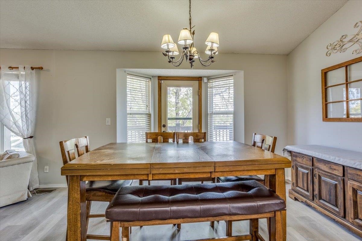 Derby, Kansas 67037, United States, 5 Bedrooms Bedrooms, ,3 BathroomsBathrooms,Residential,Pending,57696