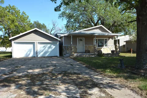 216 N Blankenship Rd, Udall, KS MLS: 645752