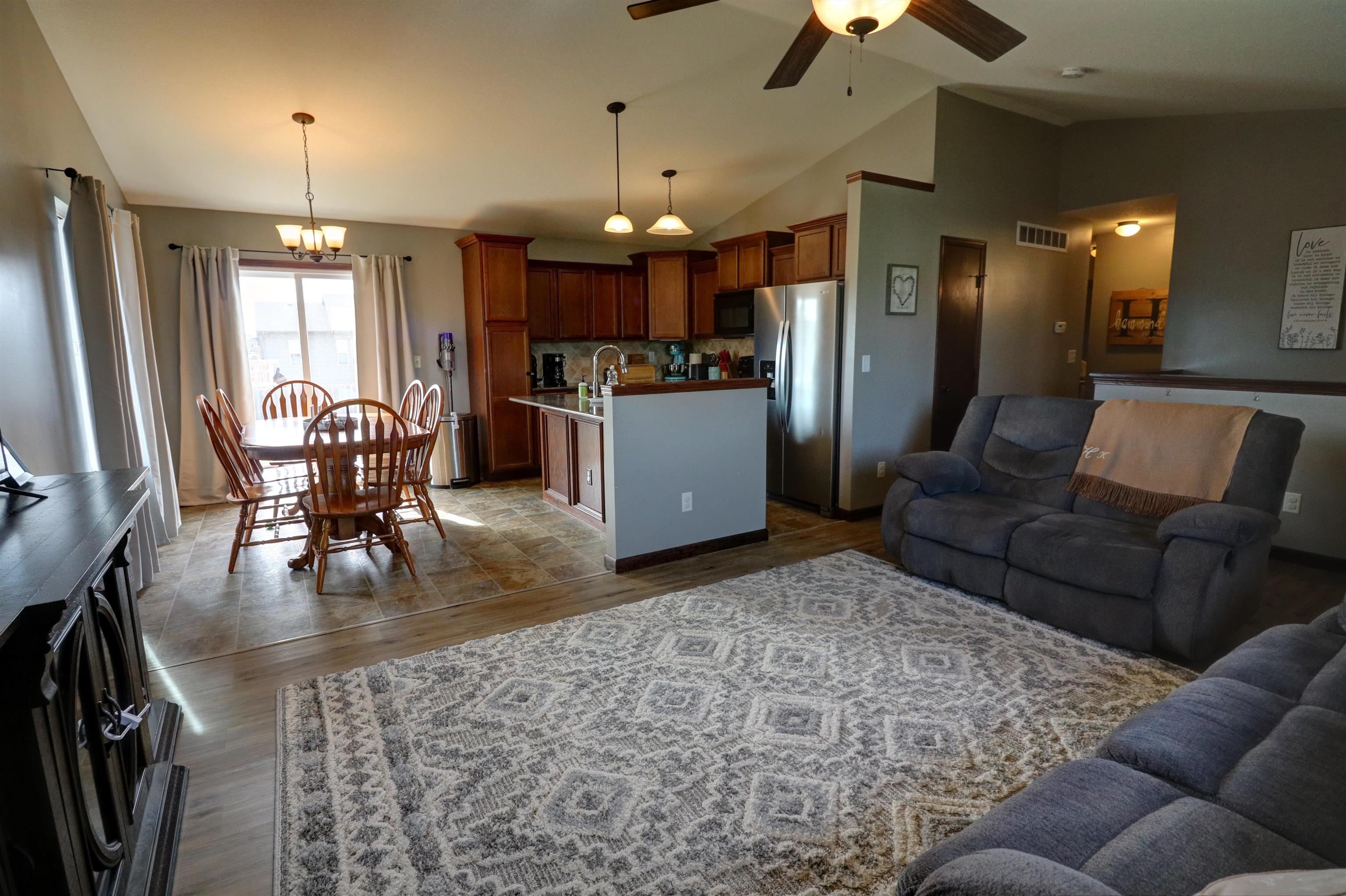 2015 S Poplar St, Newton, Virginia image 6