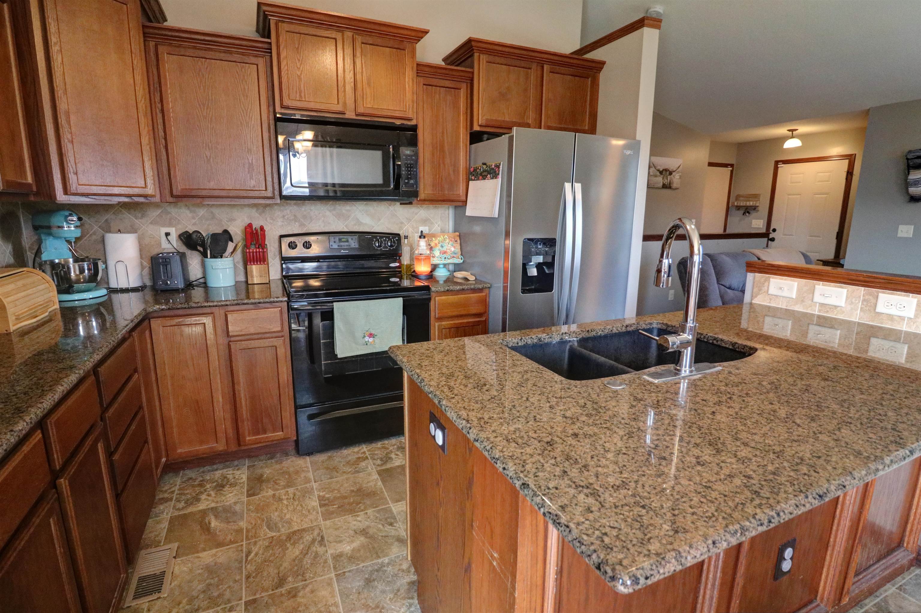 2015 S Poplar St, Newton, Virginia image 8