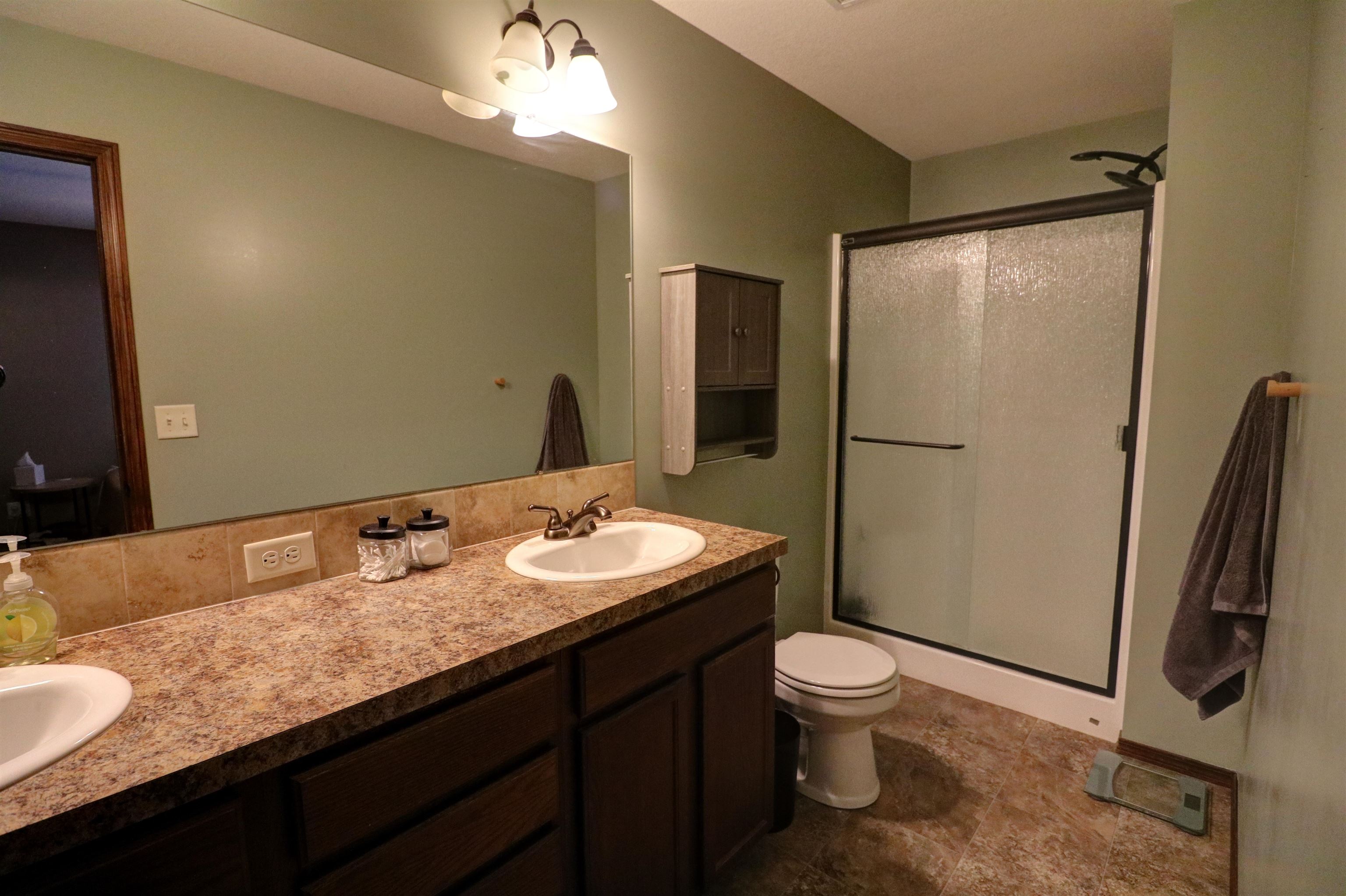 2015 S Poplar St, Newton, Virginia image 11