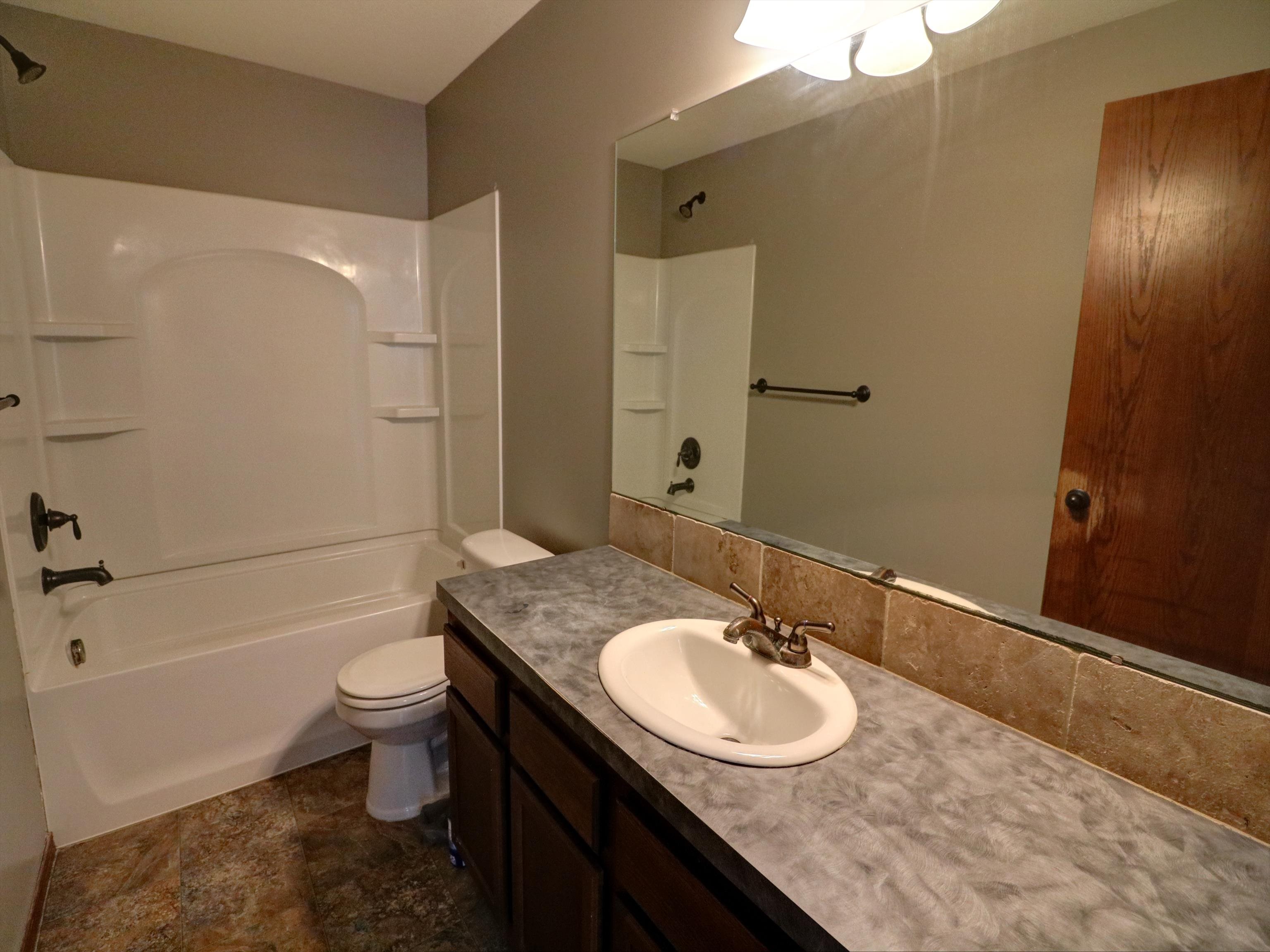 2015 S Poplar St, Newton, Virginia image 19