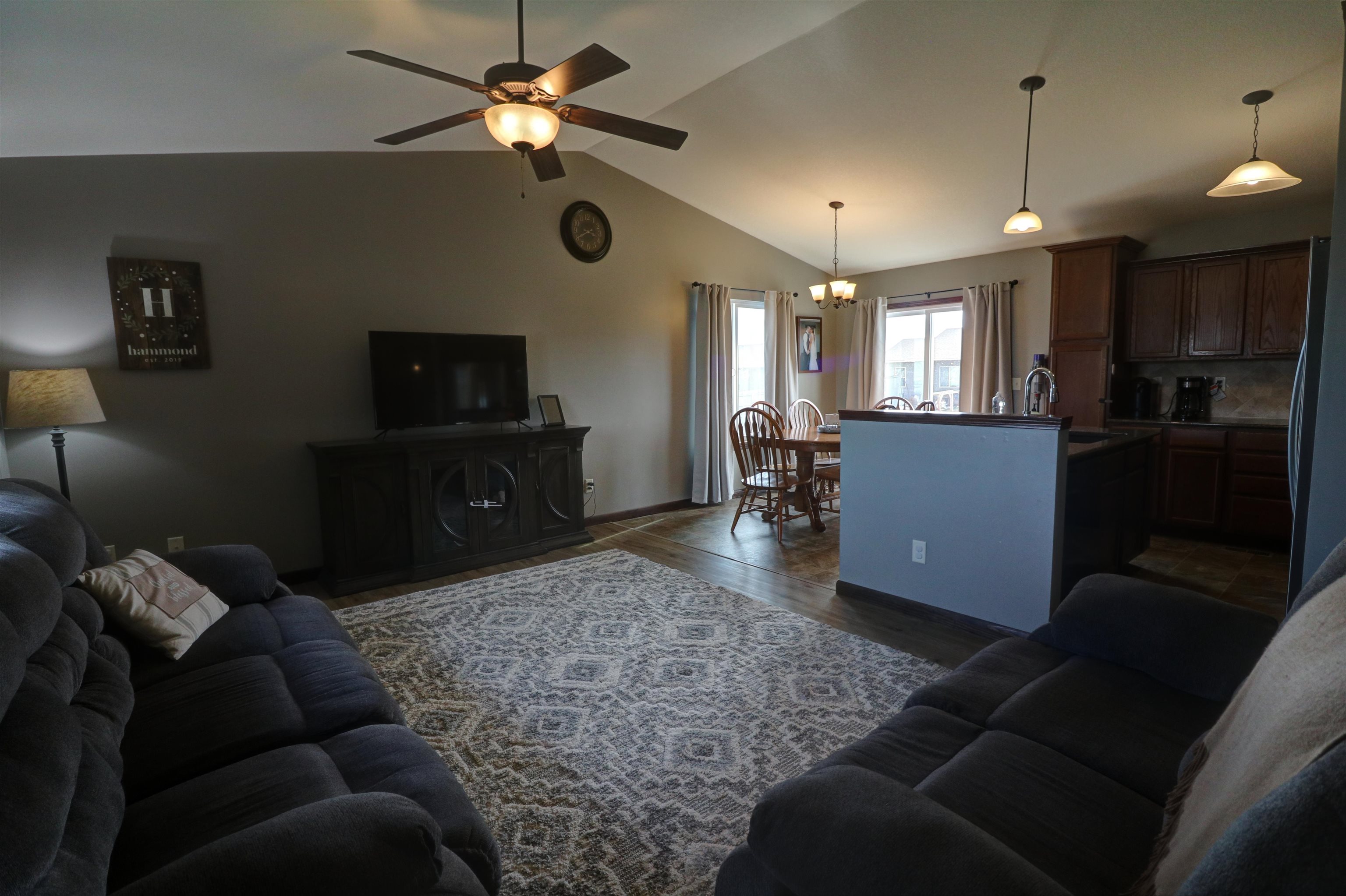 2015 S Poplar St, Newton, Virginia image 4