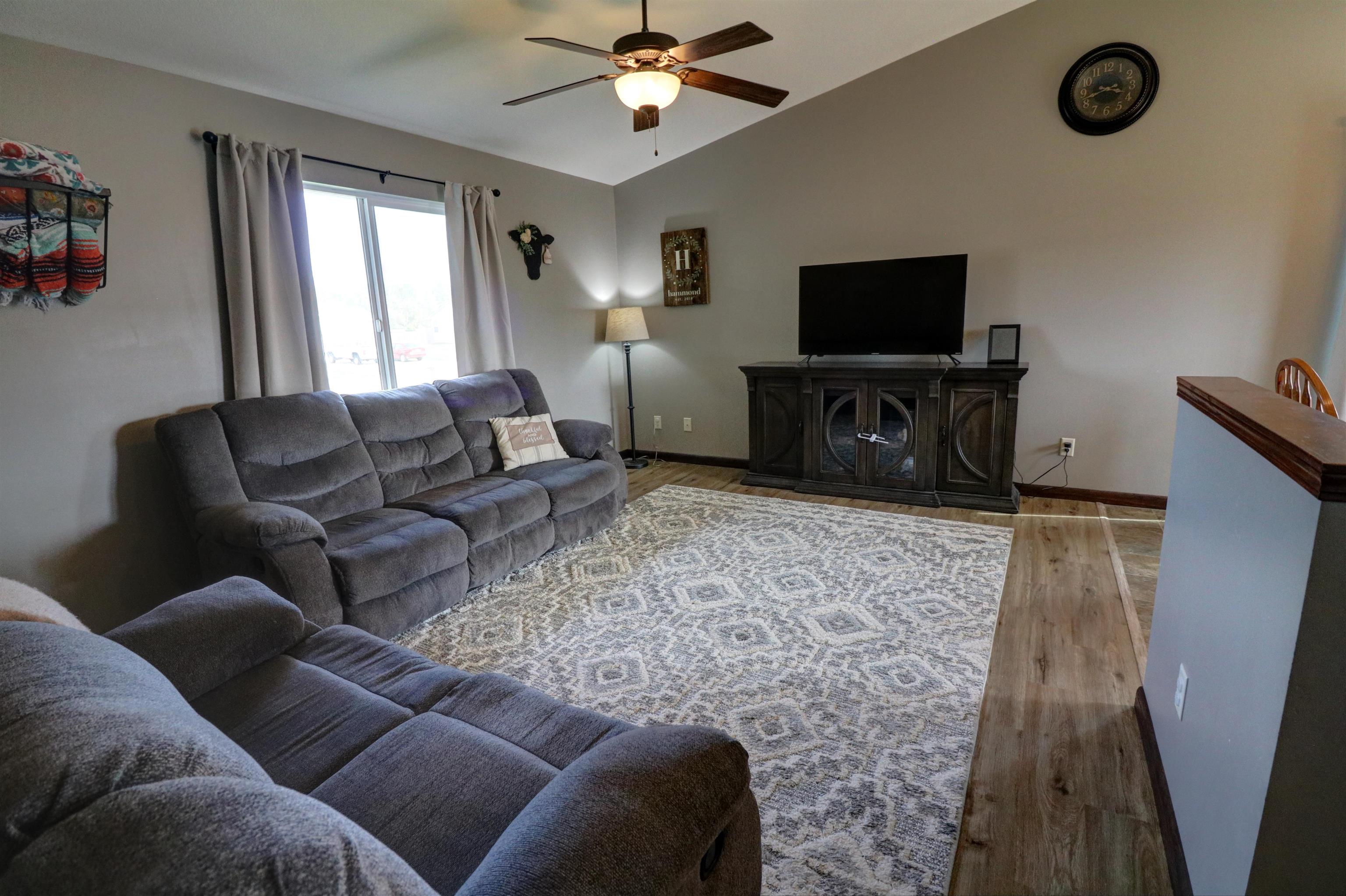 2015 S Poplar St, Newton, Virginia image 5
