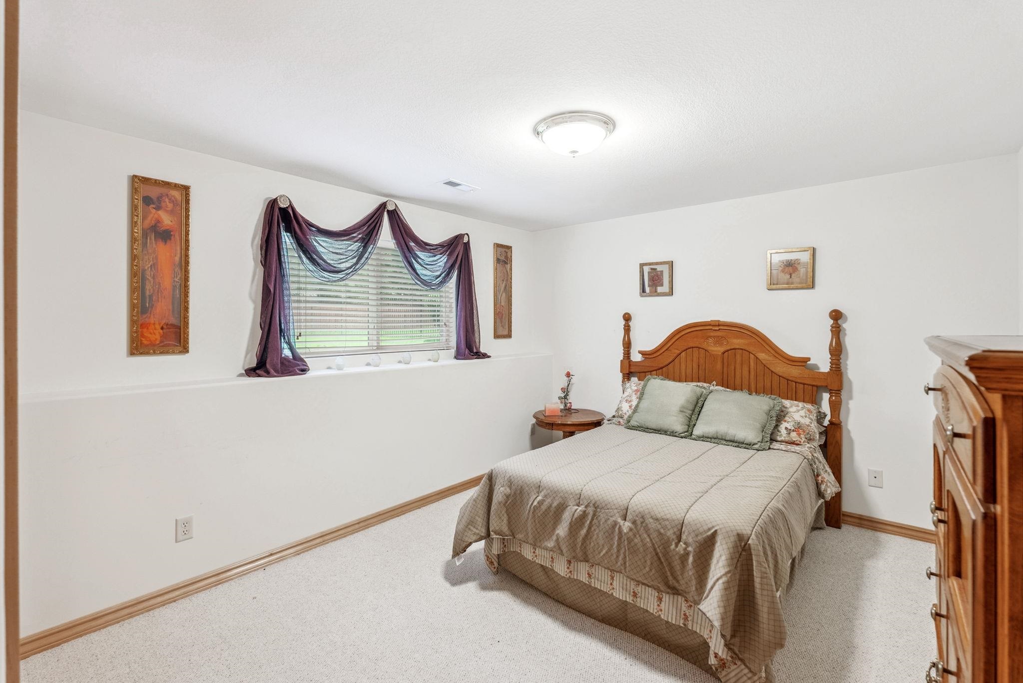 518 Autumn Glen Ct, Newton, Virginia image 16