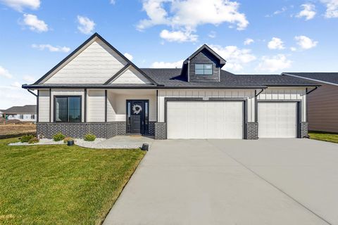 Homes For Sale - 1620 E Appleton St<br/> Valley Center, KS 67147