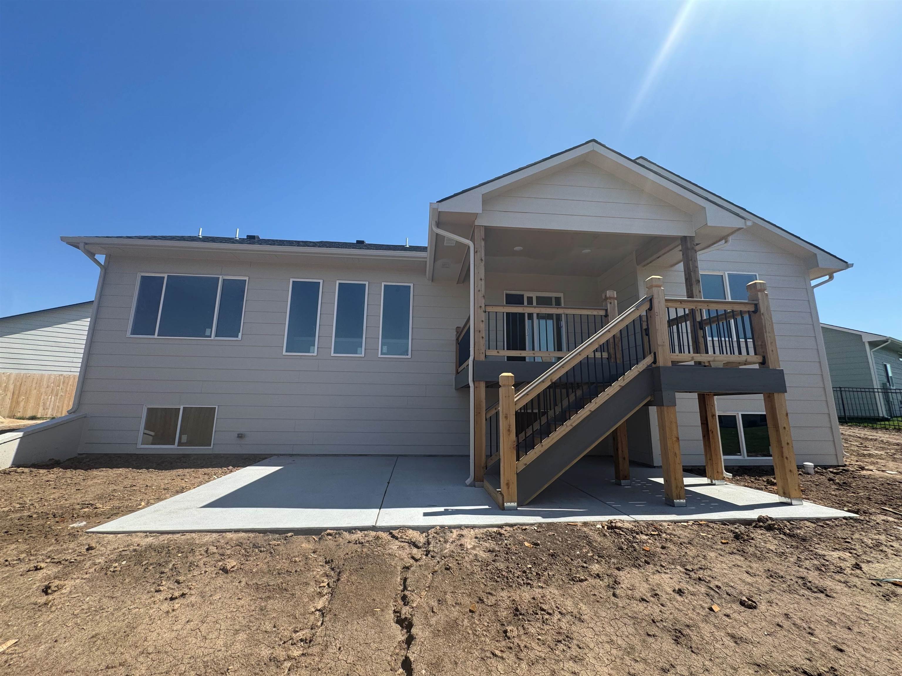 1232 E Outland Ct, Goddard, Kansas image 2
