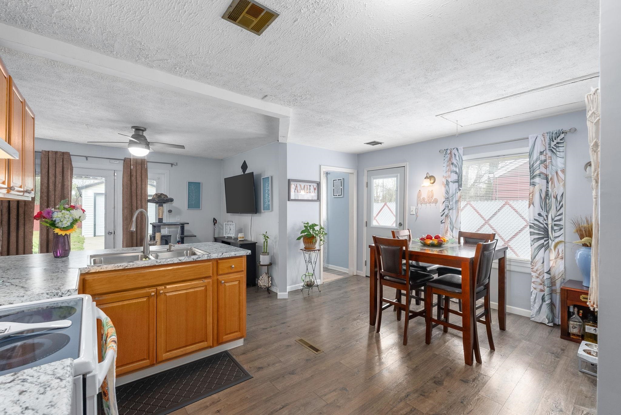 2027 S Greenwood Ave, Wichita, Kansas image 10