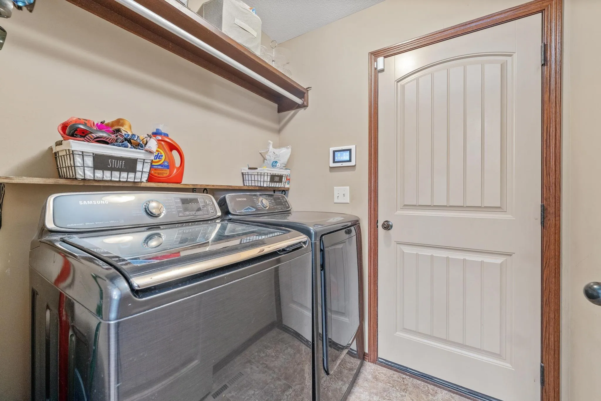 Derby, Kansas 67037, United States, 5 Bedrooms Bedrooms, ,3 BathroomsBathrooms,Residential,Pending,116720