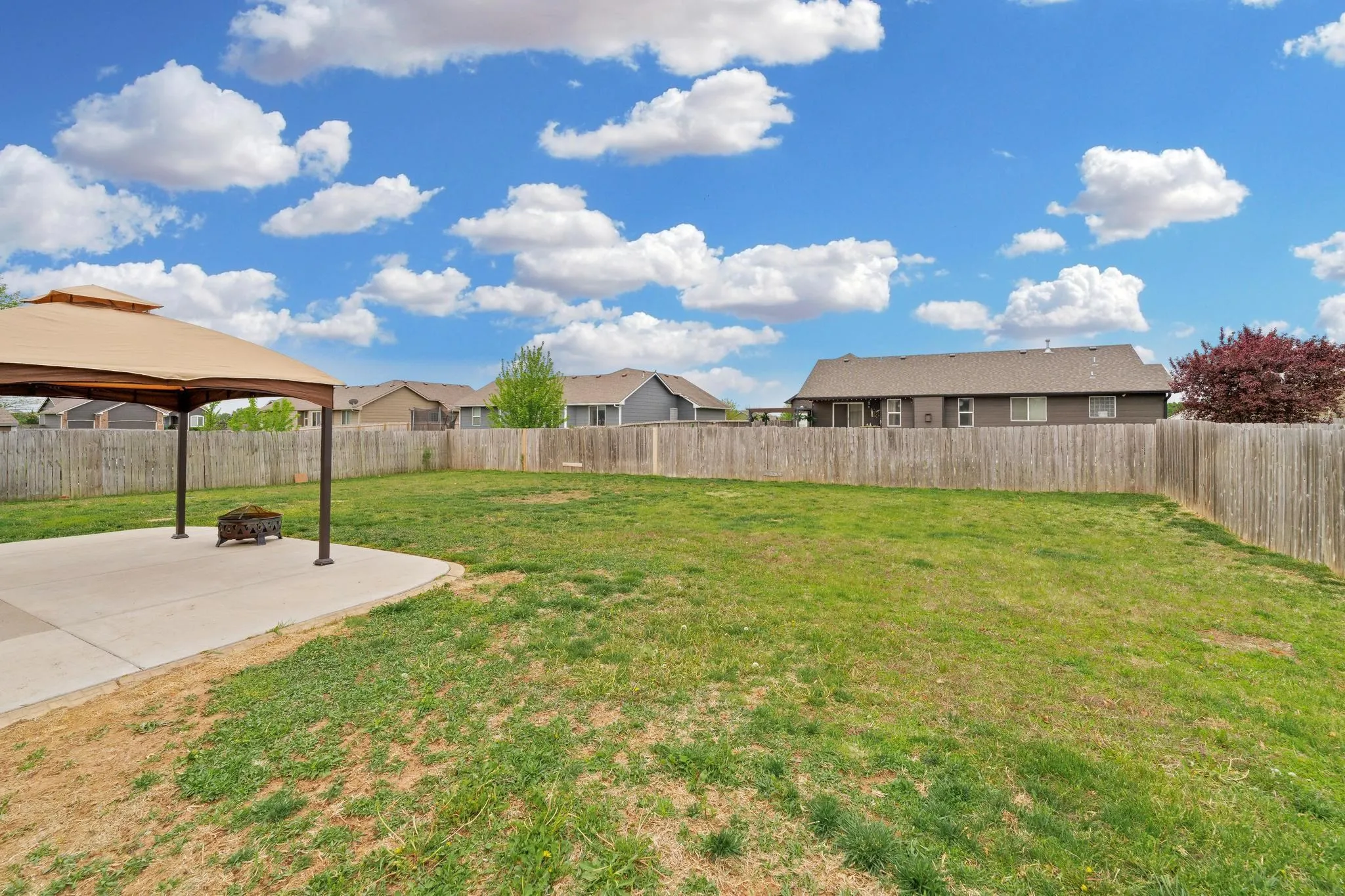 Derby, Kansas 67037, United States, 5 Bedrooms Bedrooms, ,3 BathroomsBathrooms,Residential,Pending,116720