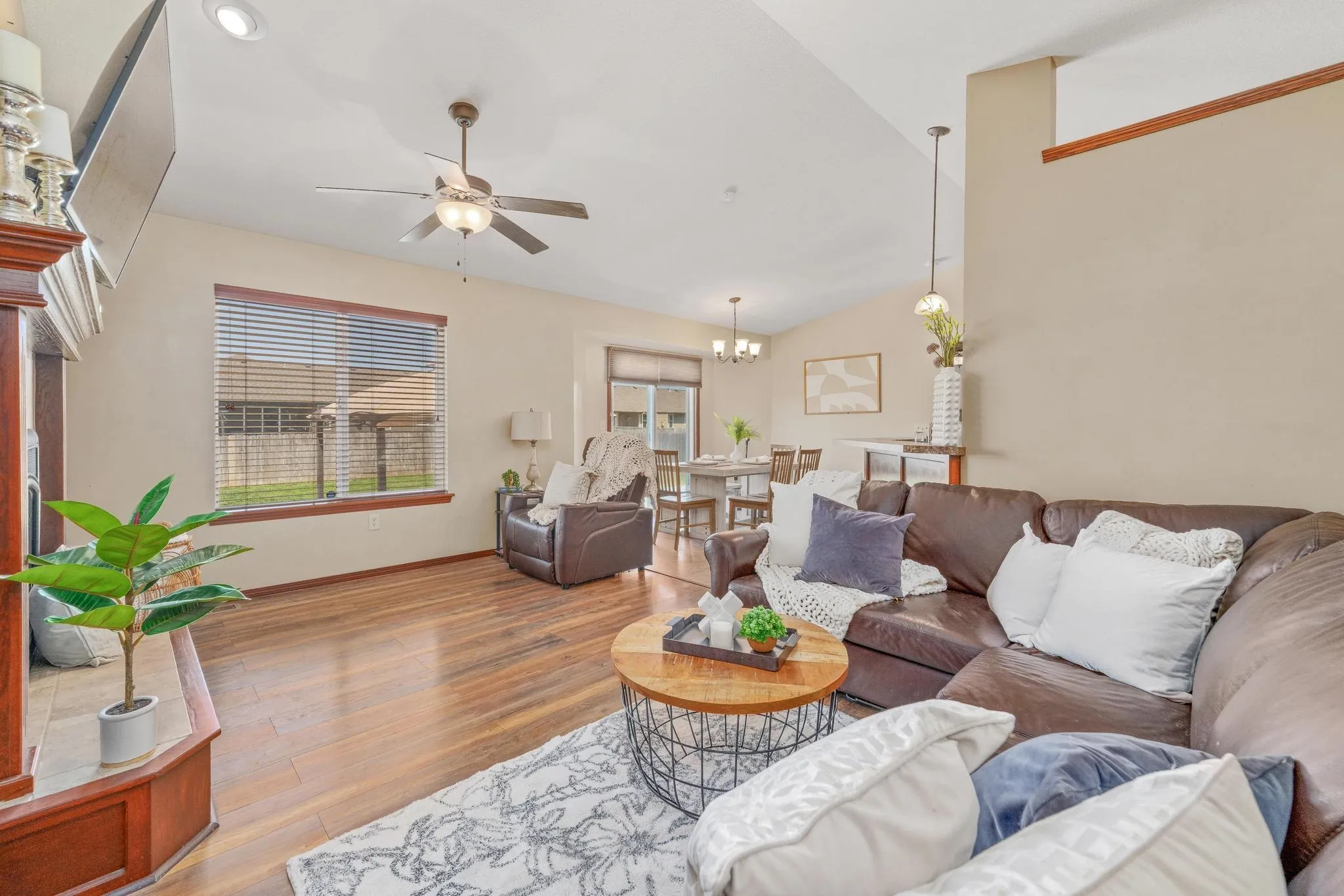 Derby, Kansas 67037, United States, 5 Bedrooms Bedrooms, ,3 BathroomsBathrooms,Residential,Pending,116720