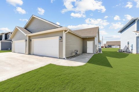 Multifamily For Sale - 2728 Amelia Ln<br/> Salina, KS 67401