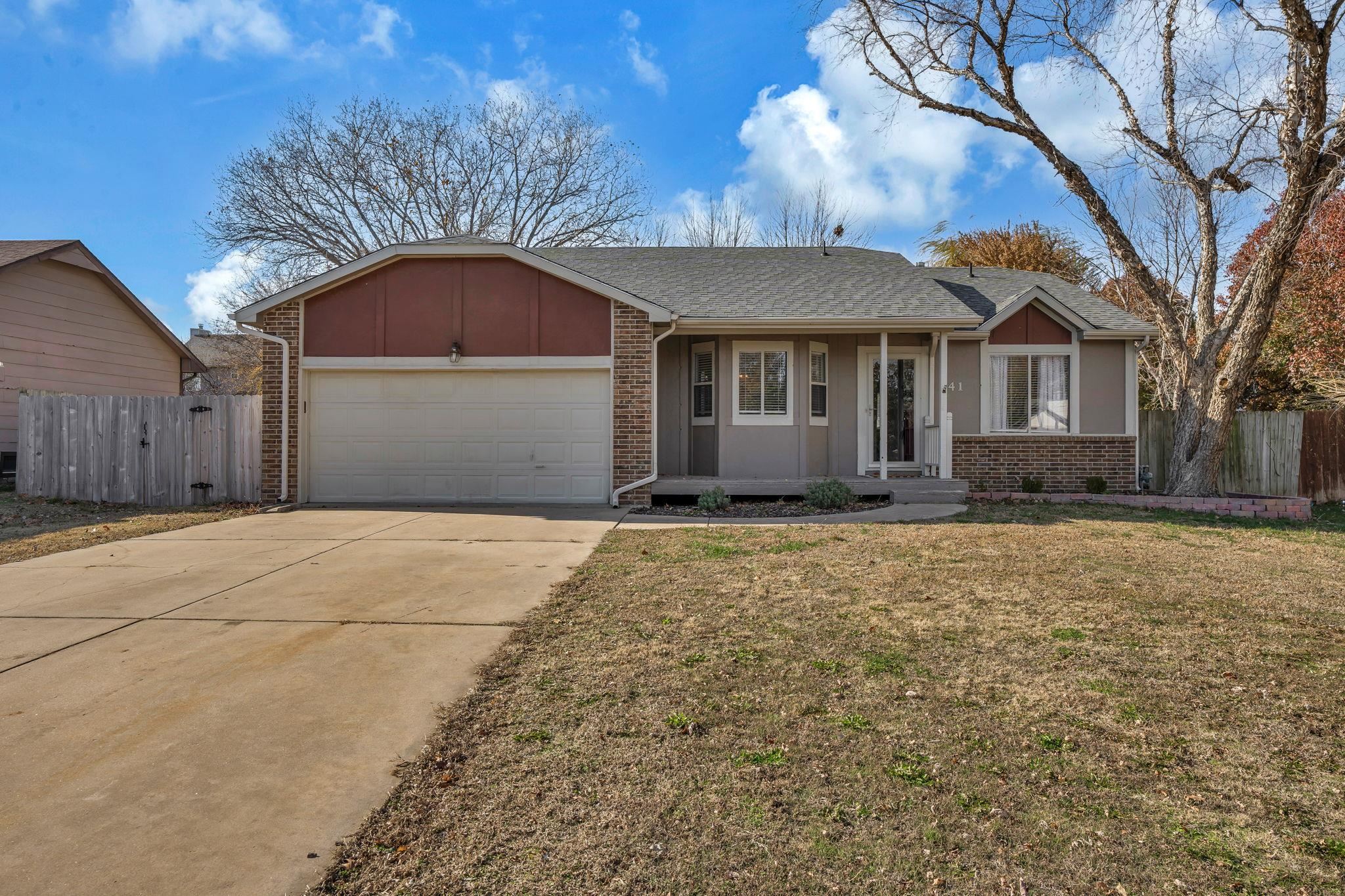 341 N Oakwood Ct, Andover, Kansas image 1