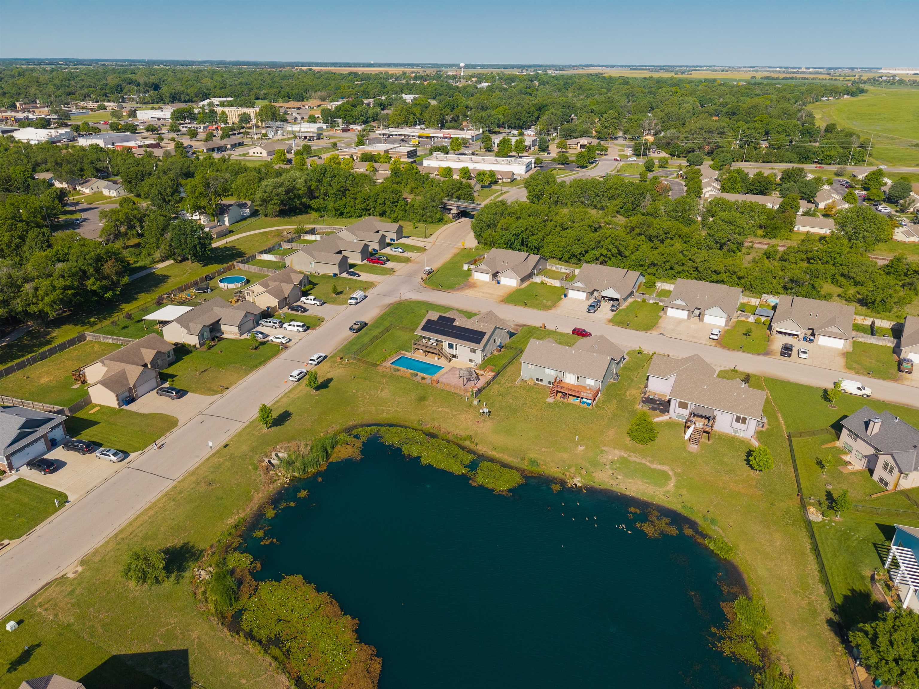 410 N Baughman St, Haysville, Kansas image 33