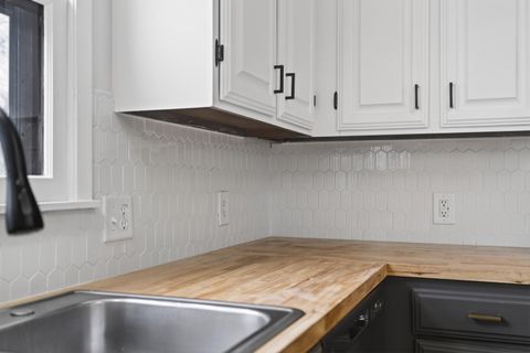 Tiny photo for 1310 N Taylor St, El Dorado, KS 67042 (MLS # 669261)