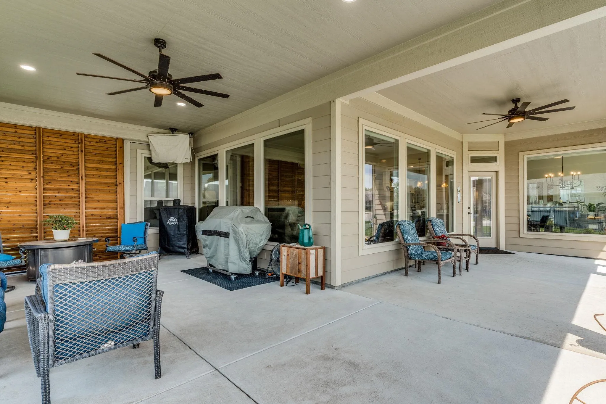 Wichita, Kansas 67205, United States, 3 Bedrooms Bedrooms, ,3 BathroomsBathrooms,Residential,Active,179544