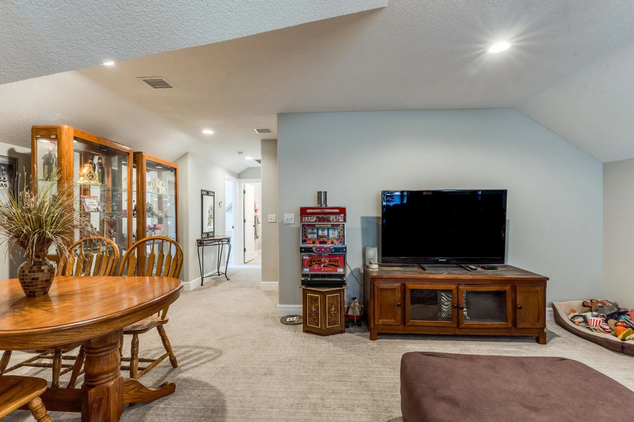 Wichita, Kansas 67205, United States, 3 Bedrooms Bedrooms, ,3 BathroomsBathrooms,Residential,Active,179544