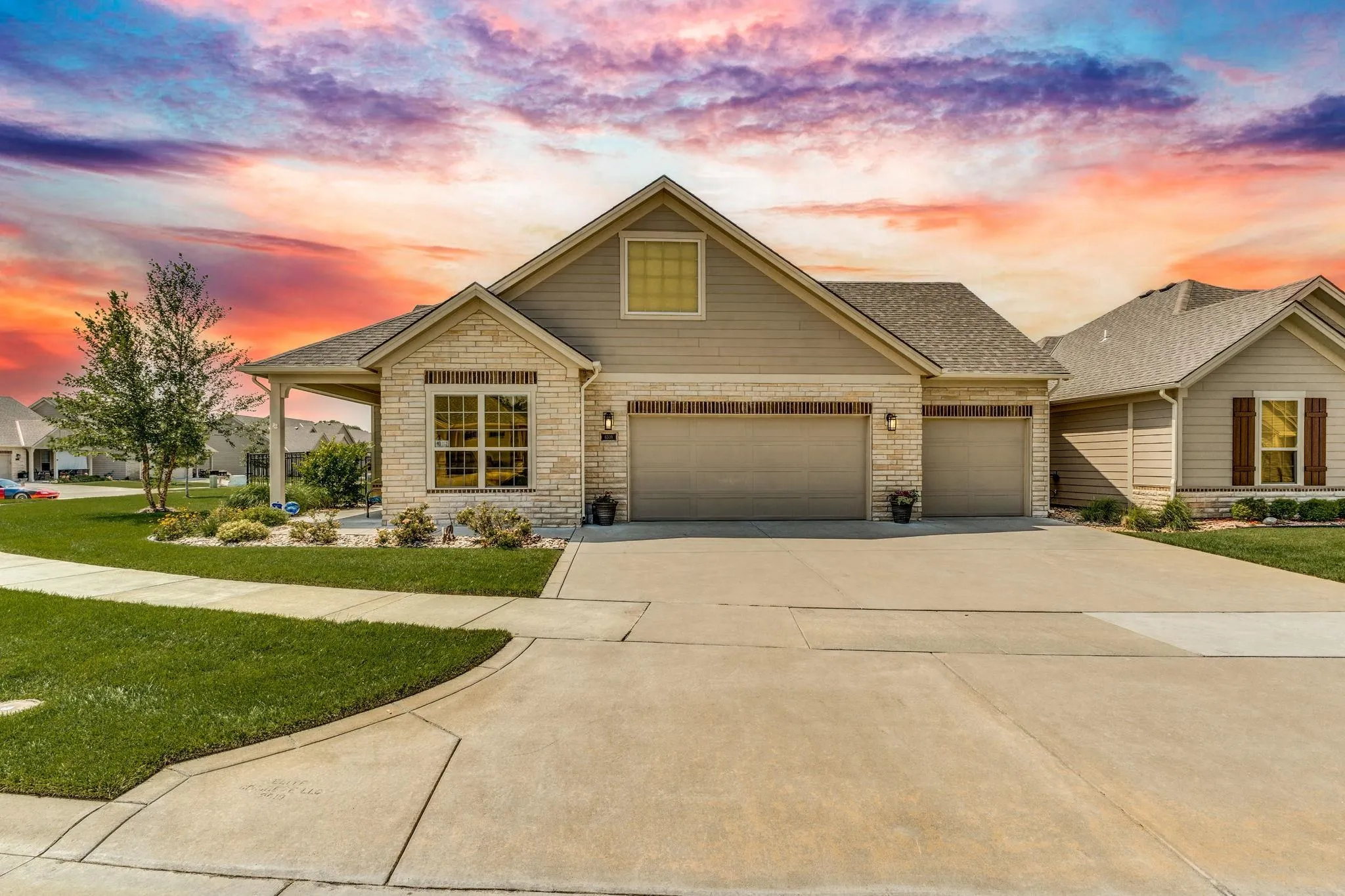 Wichita, Kansas 67205, United States, 3 Bedrooms Bedrooms, ,3 BathroomsBathrooms,Residential,Active,179544