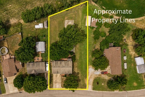 Homes For Sale - 315 S Lincoln St<br/> Belle Plaine, KS 67013
