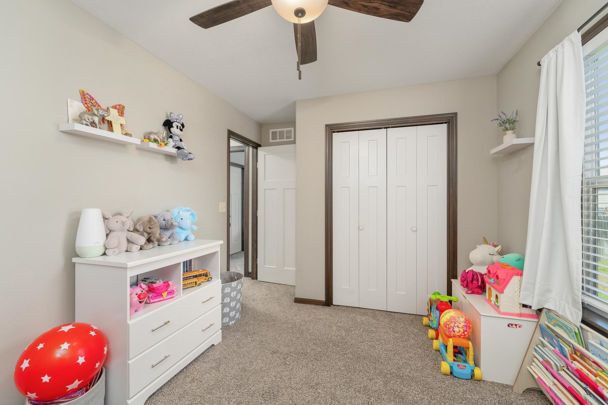 2121 S Wheatland St, Wichita, Virginia image 10