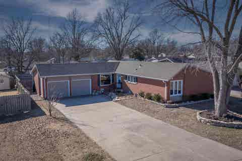 Homes For Sale - 1029 Highland Dr<br/> Cowley County, Arkansas City, KS 67005