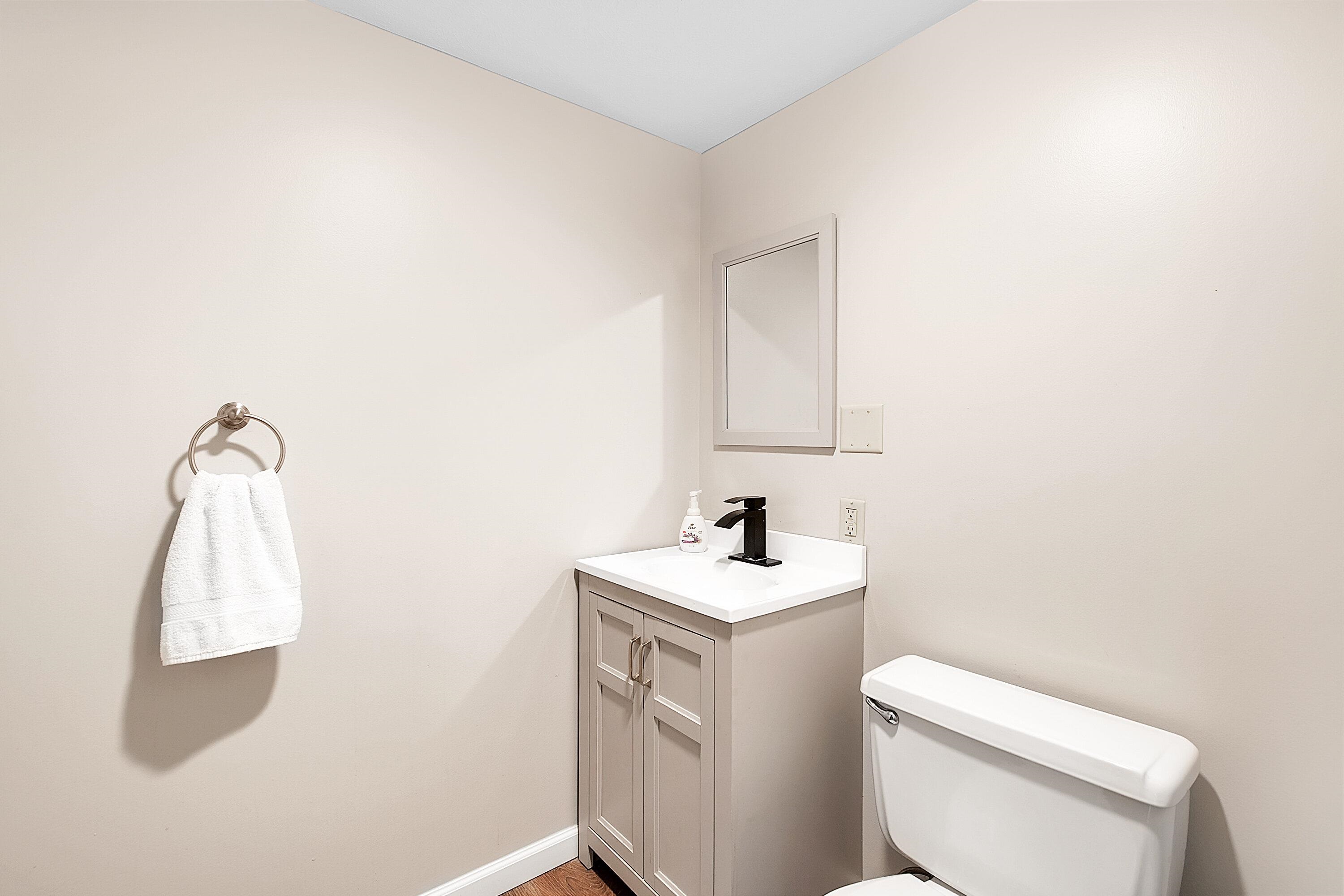 2111 Melrose Ln, Salina, Kansas image 18