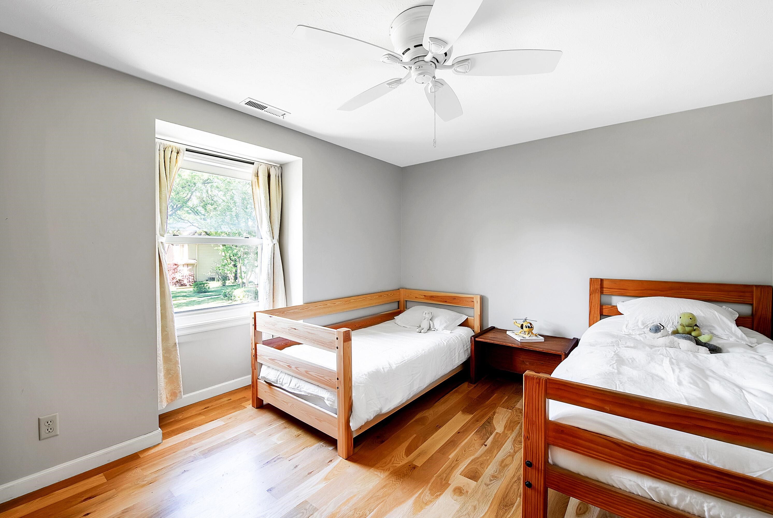 2111 Melrose Ln, Salina, Kansas image 24