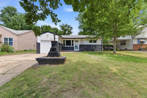 Homes For Sale - 2308 S Belmont Ave<br/> Wichita, KS 67218