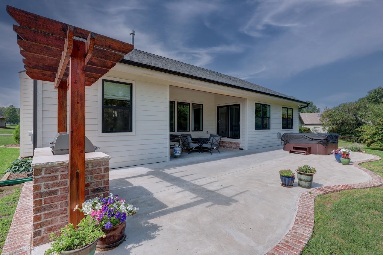2116 Eastridge Dr, Arkansas City, Kansas image 34