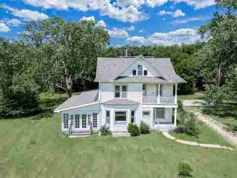 Homes For Sale - 13113 S Victory Rd<br/> Haven, KS 67543