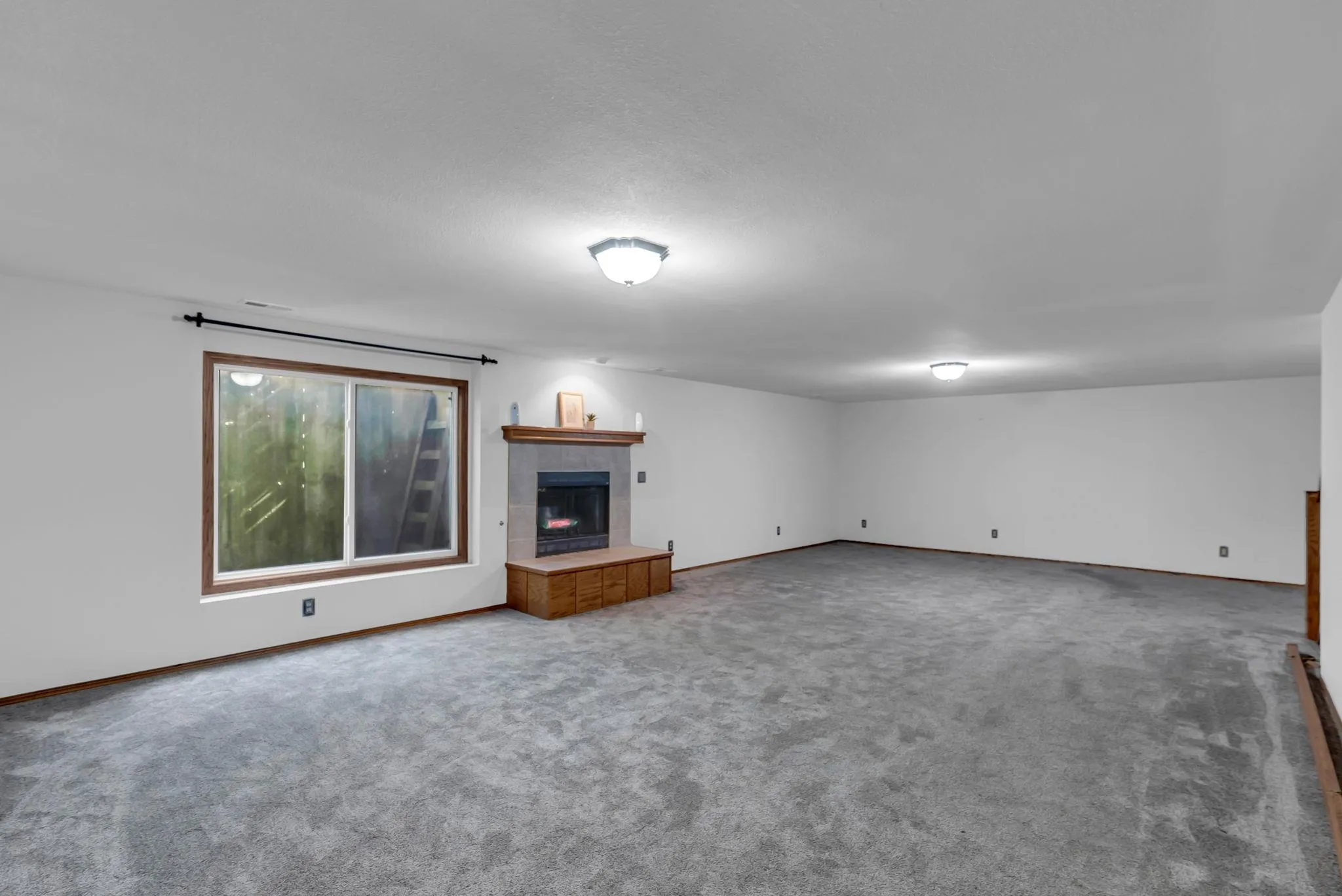 Wichita, Kansas 67230, United States, 5 Bedrooms Bedrooms, ,3 BathroomsBathrooms,Residential,Active,192070