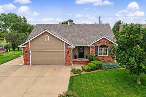 Homes For Sale - 637 Seitz Dr<br/> Saline County, Salina, KS 67401