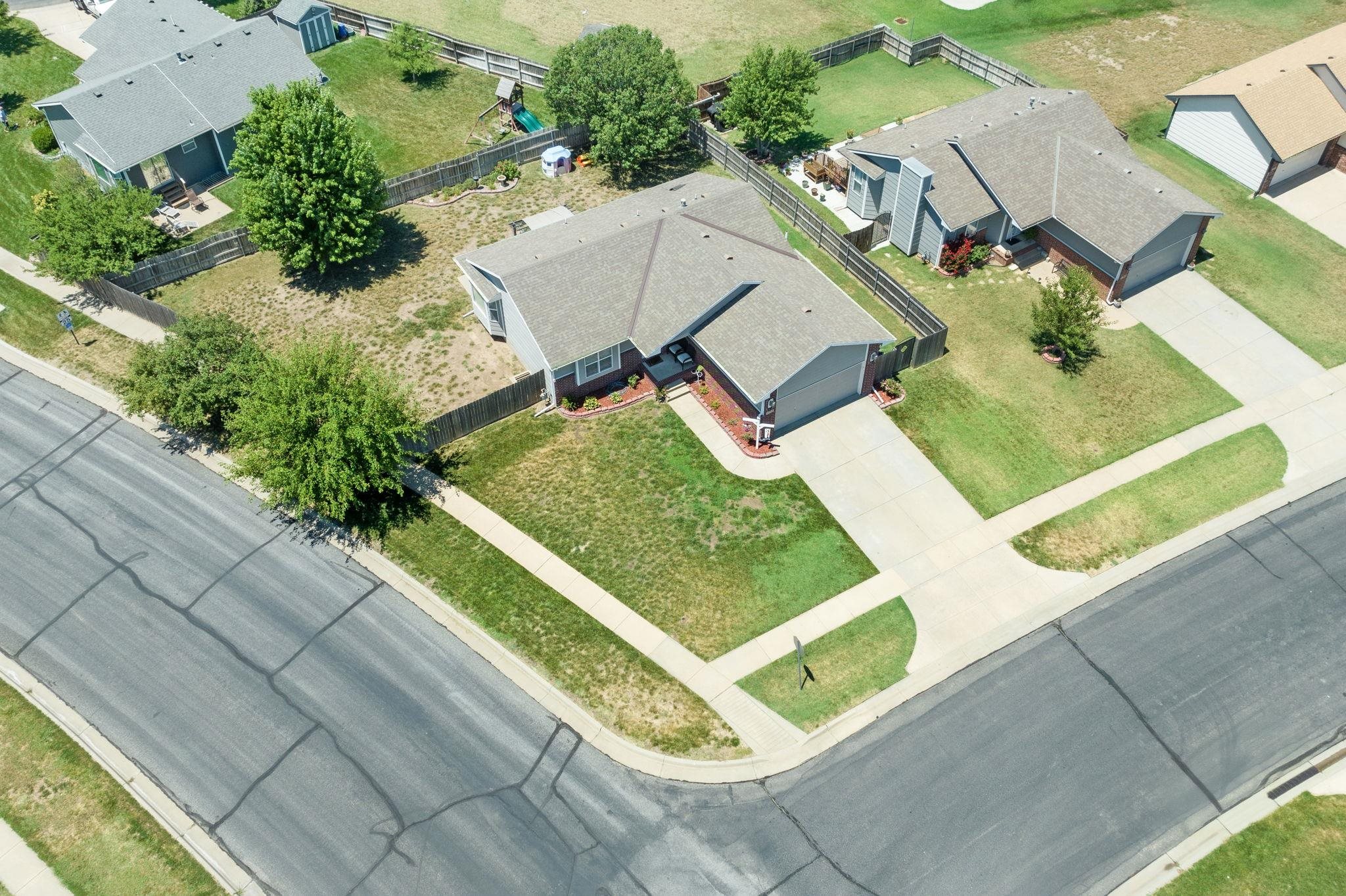 Goddard, Kansas 67052, United States, 4 Bedrooms Bedrooms, ,3 BathroomsBathrooms,Residential,Pending,51828