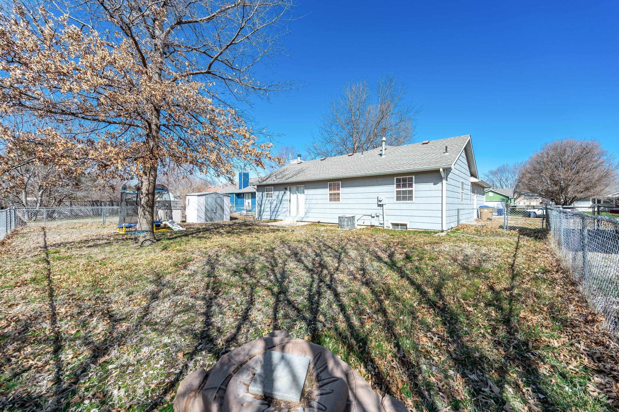 709 Deerfield Cir, Valley Center, Kansas image 25