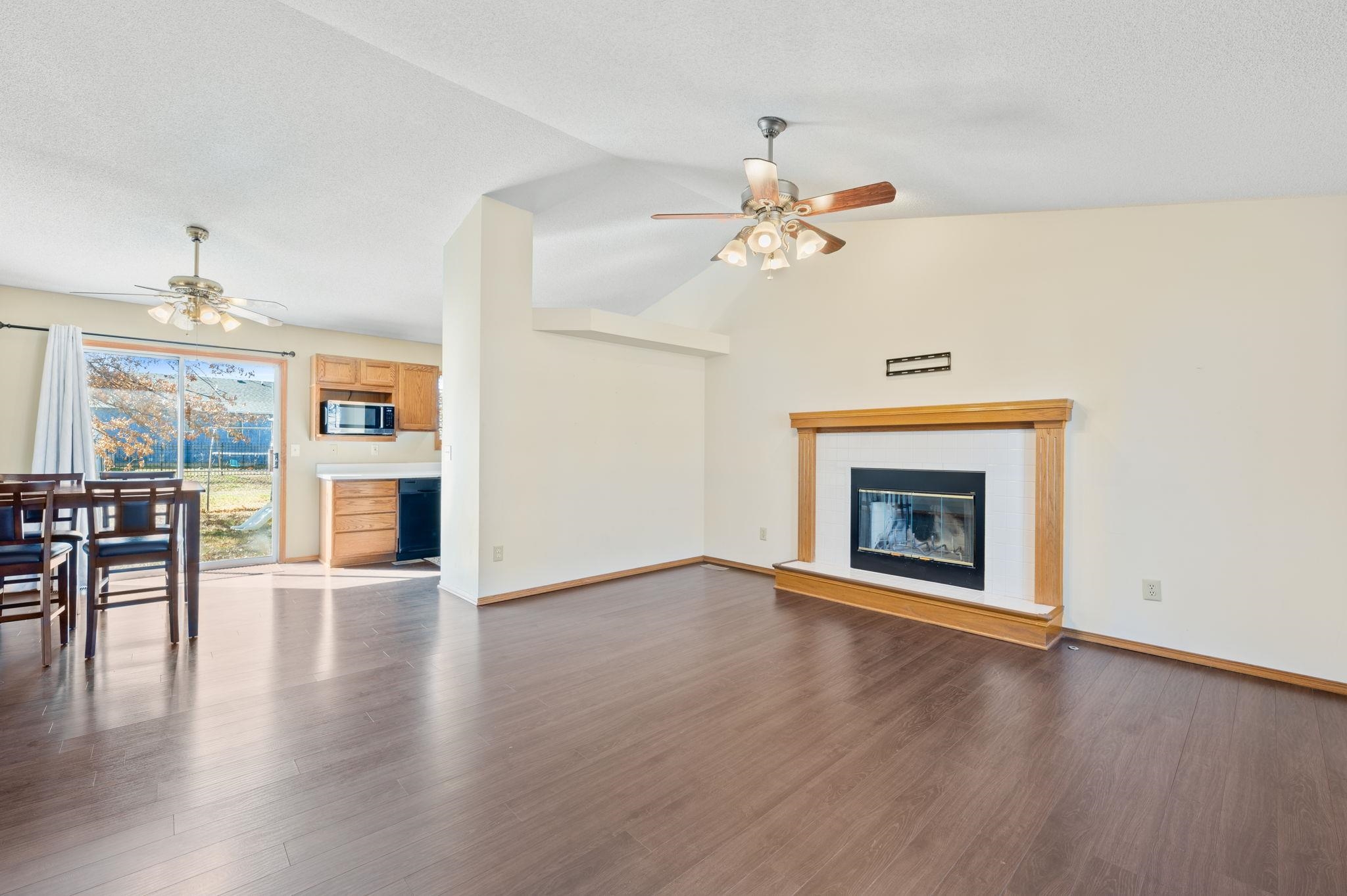 709 Deerfield Cir, Valley Center, Kansas image 4
