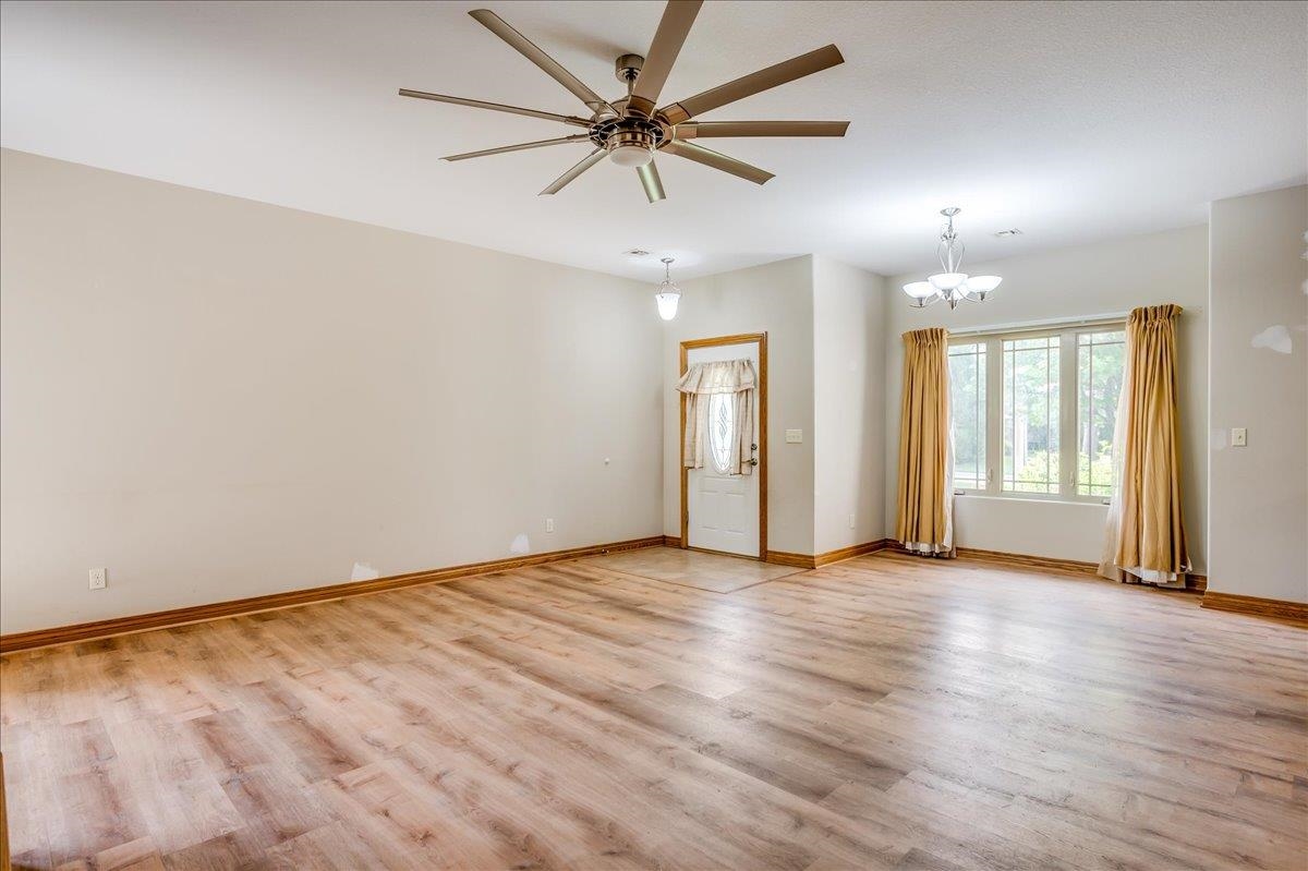 418 W Summit Ave, Augusta, Virginia image 7