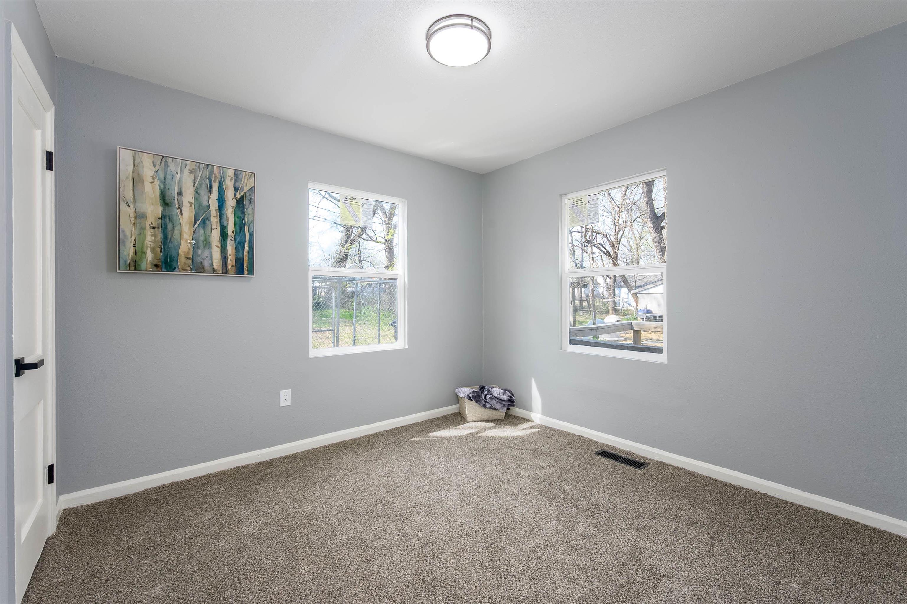 1113 N School St, Augusta, Kansas image 12