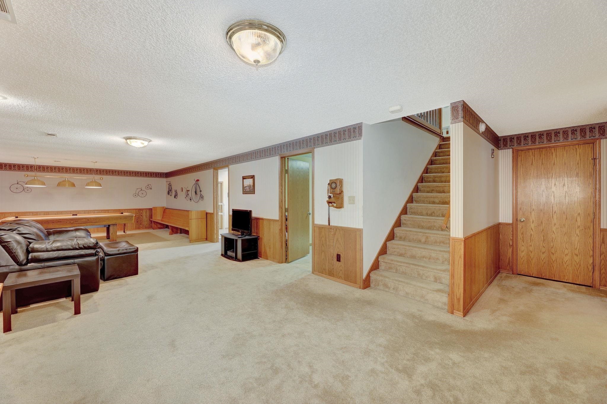 Derby, Kansas 67037, United States, 5 Bedrooms Bedrooms, ,3 BathroomsBathrooms,Residential,Pending,56356