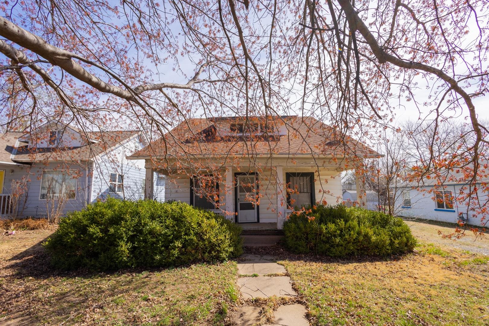 208 S Walnut St, Douglass, Kansas image 1