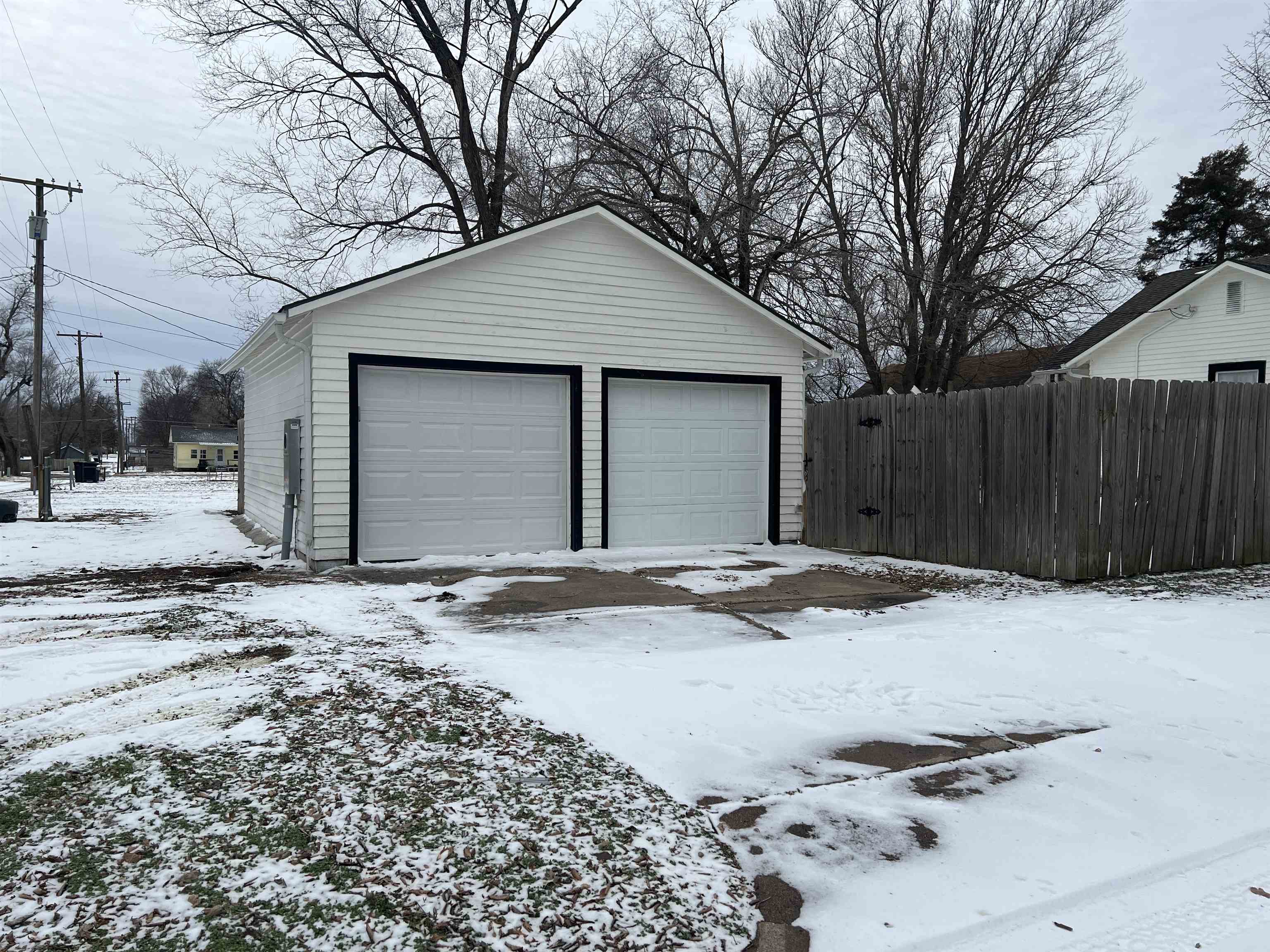 723 N Olive St, Wellington, Kansas image 26